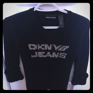 Dkny juniors small sweater nwt